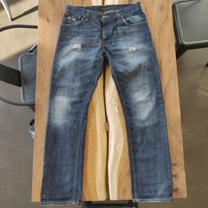 Nudie Jeans - Straight Leg lightly distressed